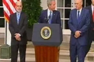 Labutí píseň Bushova kabinetu: 800 miliard lidem i bankám