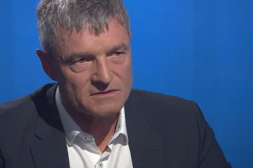 Strach z pandemie je ideální podhoubí pro dezinformace, čte je až 30 procent Čechů, říká odborník
