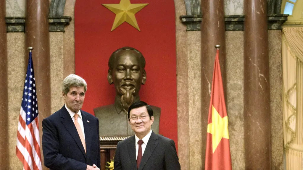 John Kerry na návštěvě Vietnamu