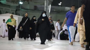 Miliony muslimů znovu míří do Mekky