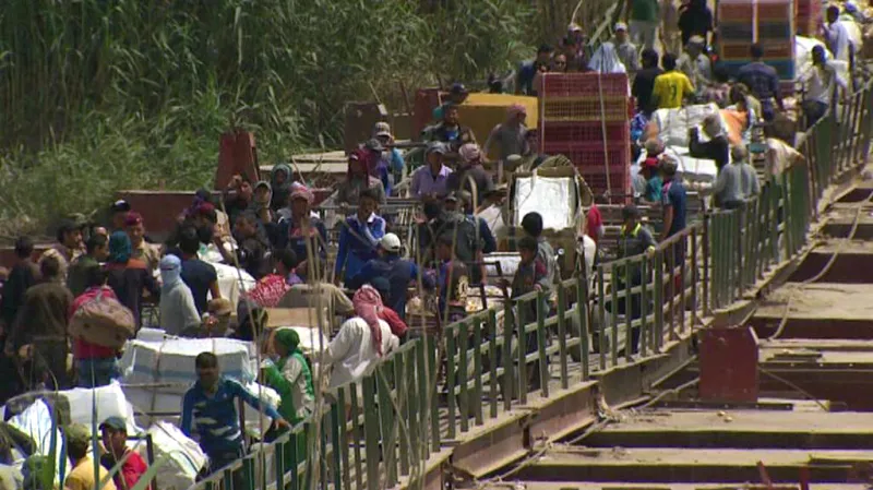 Z Ramádí prchají tisíce rodin