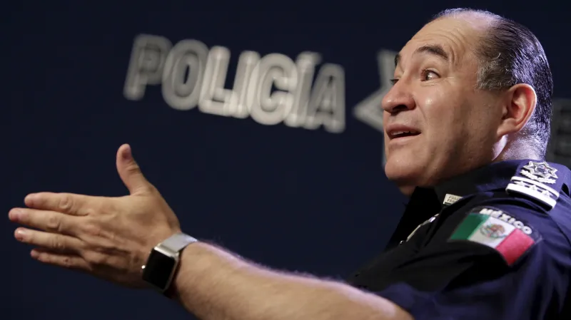 Odcházející policejní prezident Enrique Galindo