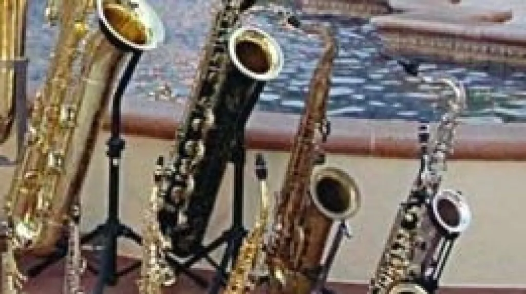 Saxofony