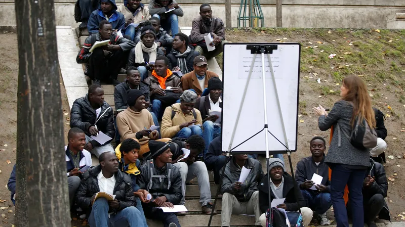 Přednáška pro migranty v Paříži