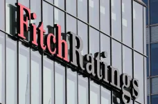 Fitch poprvé snížil rating Spojených států z nejvyššího stupně. Stará data, namítá Yellenová