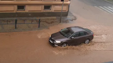 Zatopená Husova ulice v Brně