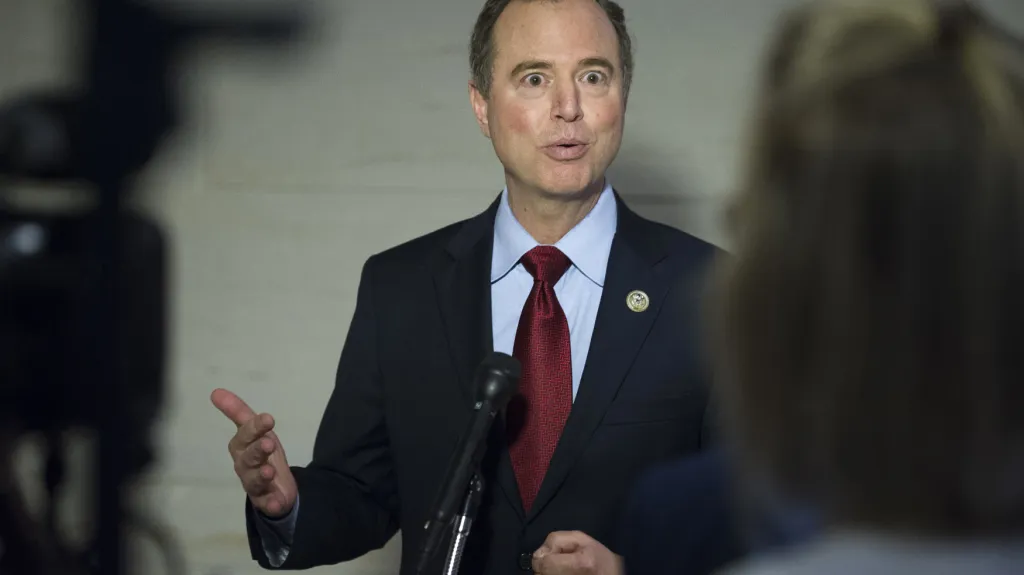 Adam Schiff, demokrat, člen výboru Sněmovny reprezentantů pro kontrolu tajných služeb