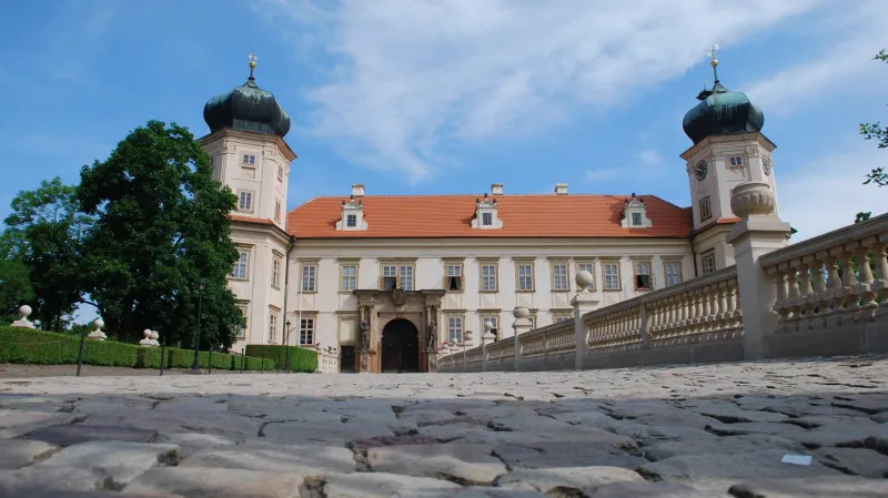 Zámek v Mníšku pod Brdy