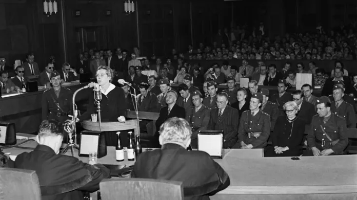 Vykonstruovaný proces s Miladou Horákovou a dalšími v roce 1950