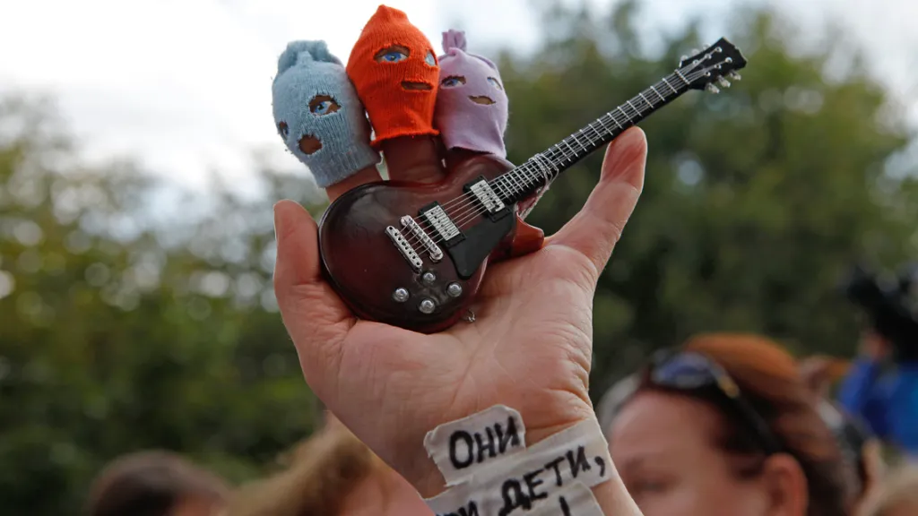 Demonstrace na podporu Pussy Riot