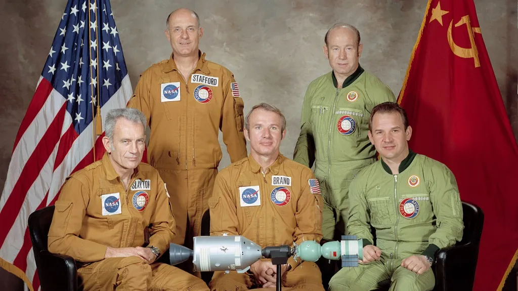 Posádka Sojuz-Apollo