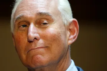 Další Trumpův exporadce zadržen. Roger Stone čelí obvinění ze lhaní a ovlivňování svědka