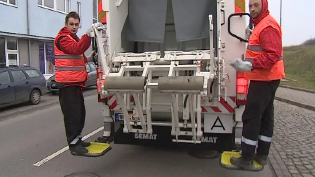 Popeláři dostali lepší vozidla