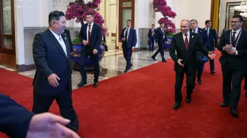 Kim Čong-un se v Pekingu setkal s Vladimirem Putinem (3. září 2025)