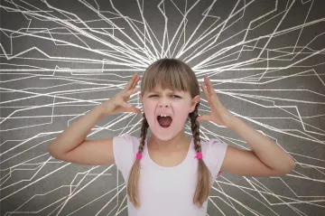 Rodiče by se neměli vždy snažit chránit děti před stresem, doporučují psychologové