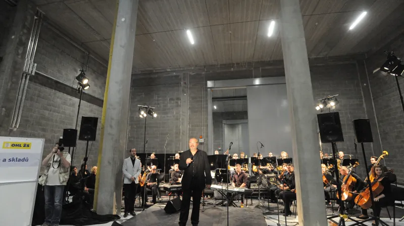 Nová budova vyšla zhruba na 44 milionů