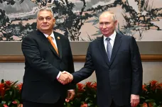 Putin se setkal s Orbánem. Není jasné, kdo schůzku v Číně inicioval