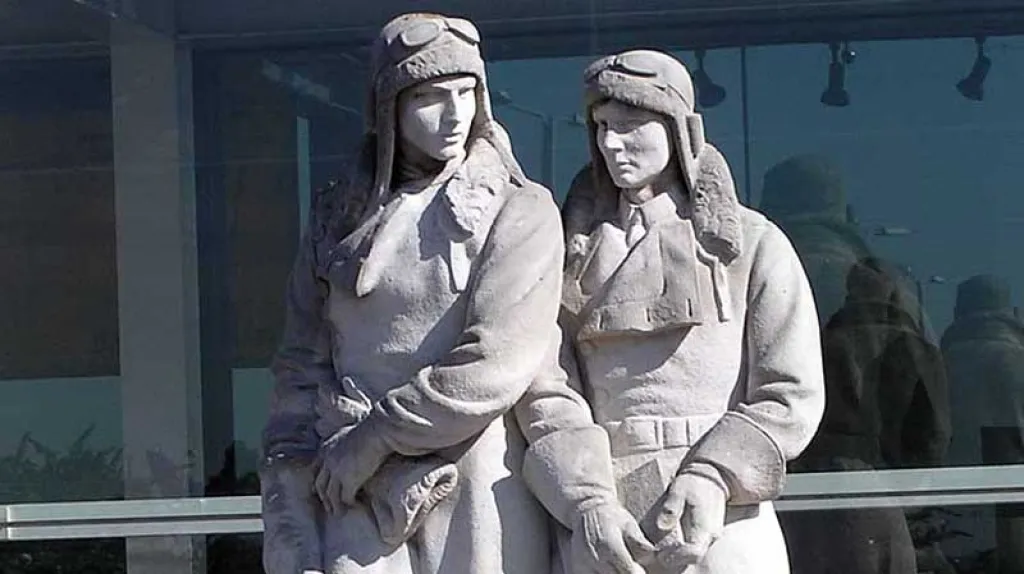 John Alcock a  Arthur Whitten Brown