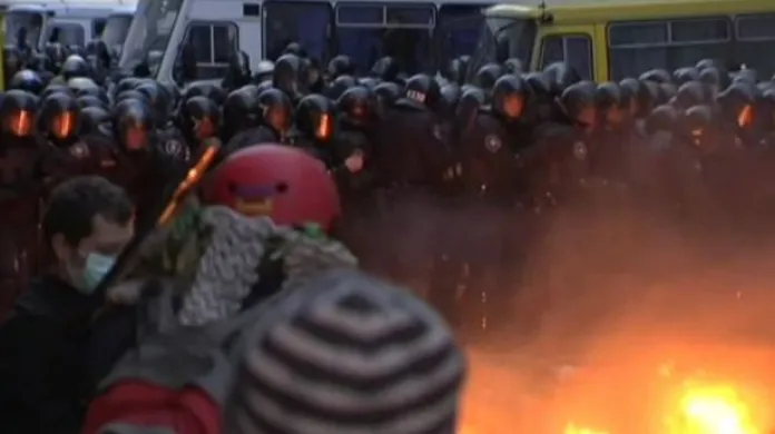 Nedělní ukrajinské nepokoje - bez komentáře
