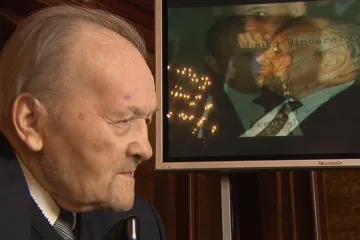 Před 20 lety se Češi dostali k léku proti AIDS. Základ položil vědec Antonín Holý