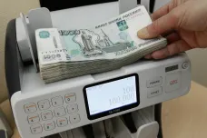 Rusko bude muset kvůli sankcím projít transformací, uvedla guvernérka centrální banky