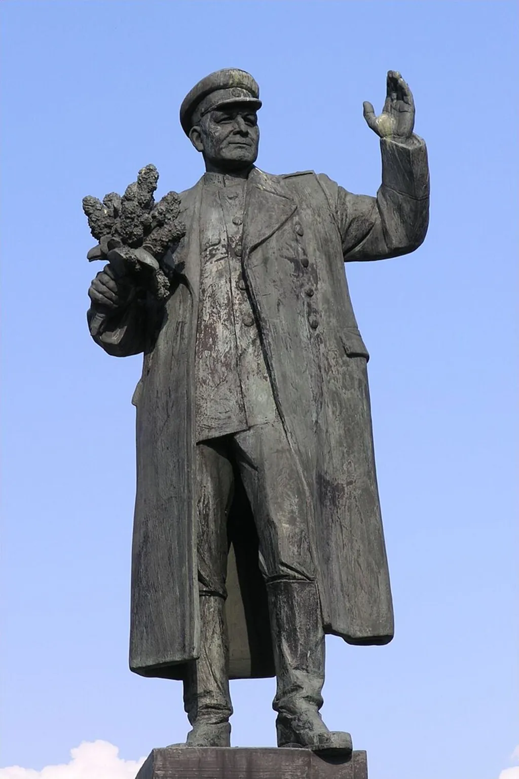 Socha generála I. S. Koněva stála na náměstí Interbrigády v Bubenči. Byla odhalena 9. května 1980 a je dílem sochaře Zdeňka Krybuse a architekta Vratislava Růžičky. Praha 6 odstranila sochu v dubnu 2020