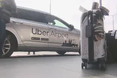 Na pražském letišti nově zajišťuje taxislužbu Uber, cestující se musí cenu dozvědět předem