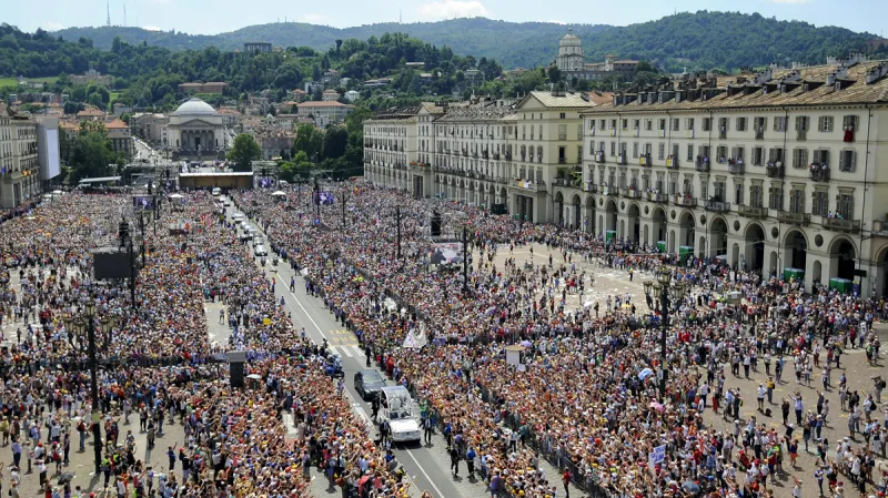 Papež František na návštěvě v Turíně