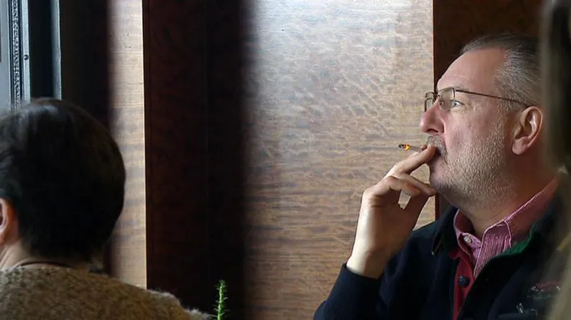 Protikuřácký zákon v pondělí znovu projedná vláda