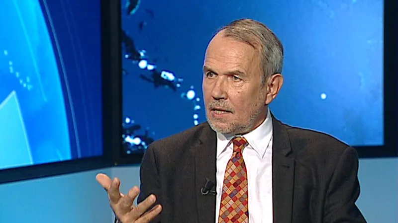 Petr Hájek v Událostech, komentářích