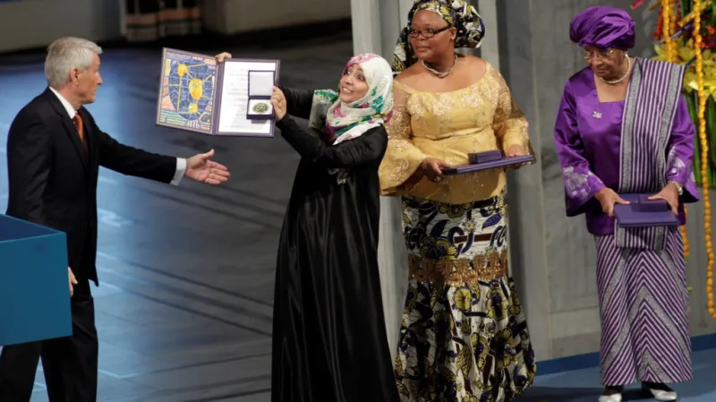 Tavakkul Karmánová, Leymah Gboweeová, Ellen Johnsonová Sirleafová