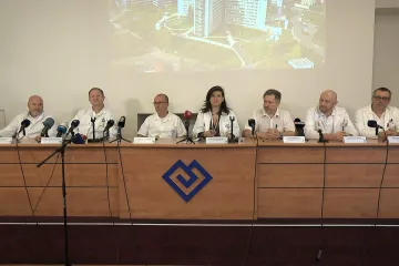 Zemana v Motole přeloží na interní kliniku JIP. Stav exprezidenta je i nadále závažný