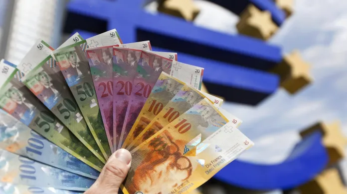 Švýcarské franky na pozadí ECB