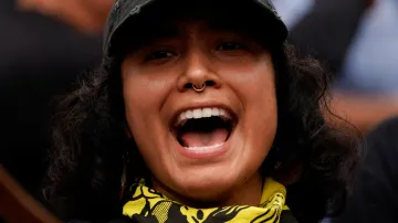 Tisíce lidí nejen v Los Angeles protestovaly proti imigrační politice Donalda Trumpa