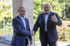 Lukašenko oznámil, že se domluvil s Putinem na společné skupině vojsk