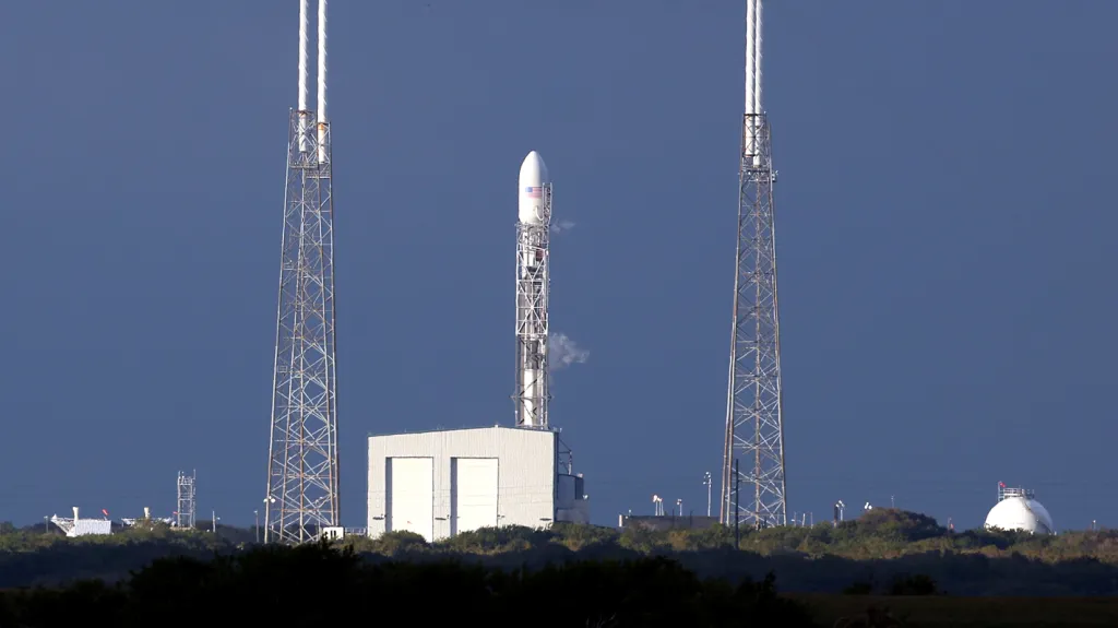 Falcon 9 před startem