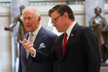 Karel III. hovoří k americkým zákonodárcům