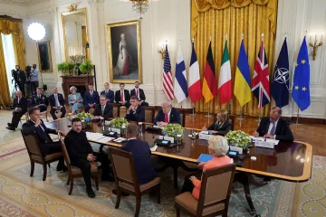 Trump oznámil, že začal s přípravami na schůzku Putina a Zelenského