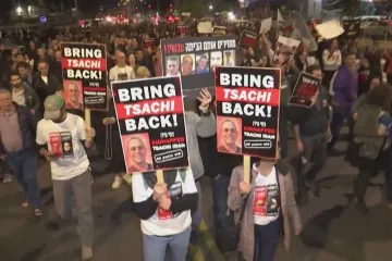 Izrael chce důkladně vyšetřit to, že jeho vojáci v Gaze zastřelili tři rukojmí. Unesení muži údajně mávali bílou vlajkou