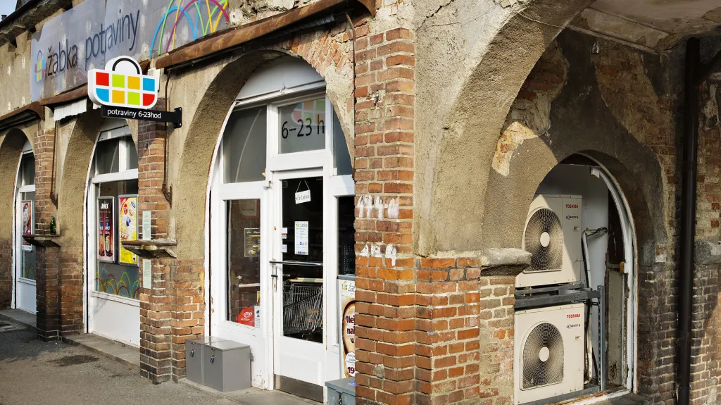 Prodejna polské sítě večerek Žabka na Ořechovce