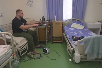 Na Ukrajině přibývá válečných veteránů, jejichž zranění vyžadují dlouhou a složitou léčbu