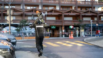 Místo výbuchu ve švýcarském lyžařském středisku