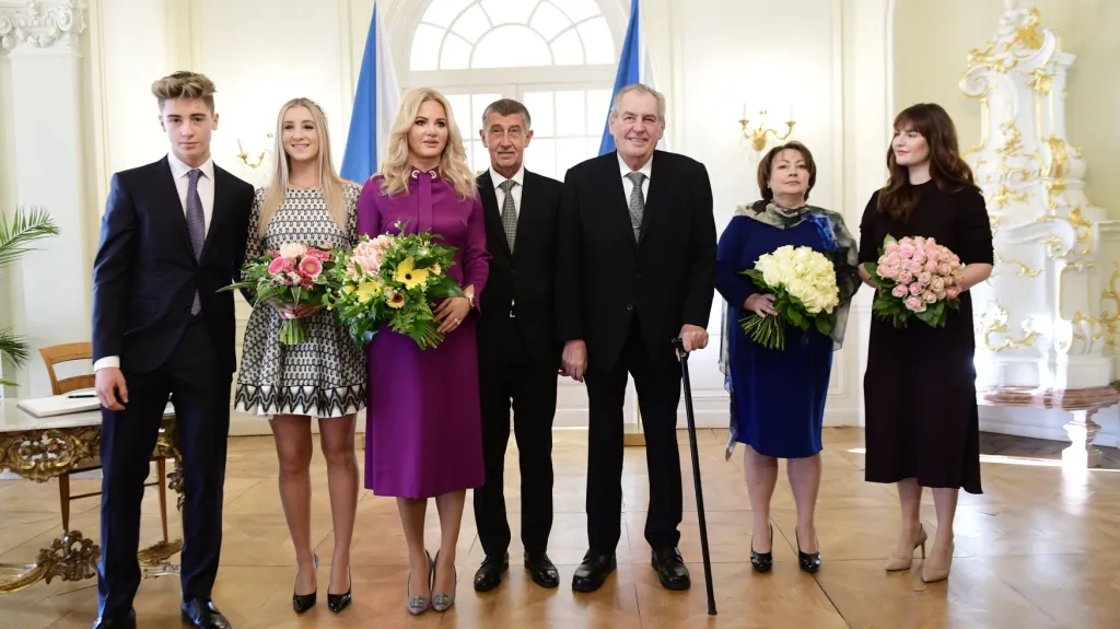Premiér Andrej Babiš a prezident Miloš Zeman s rodinami u příležitosti společného oběda