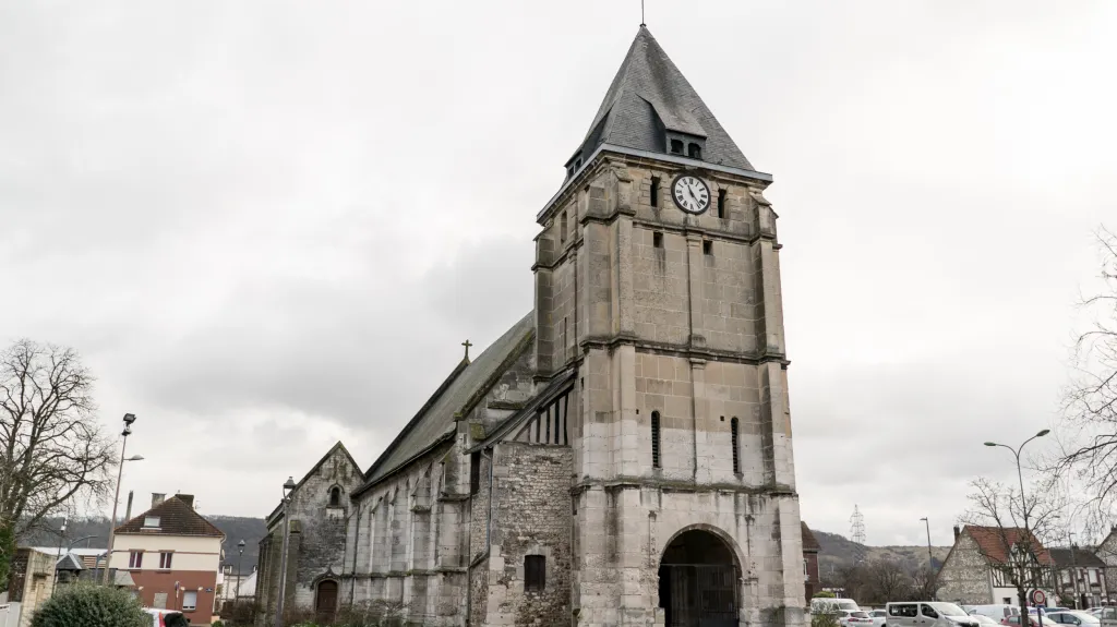 Kostel v obci Saint-Etienne-du-Rouvray, kde byl Hamel zavražděn