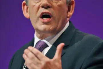 Brown napomenul rebely z řad labouristů