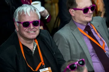 Růžové brýle dolů. Kandidáti na předsedu ČSSD nabízeli debatu ve straně i sebevědomí