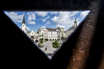Obvod Trutnov čeká za týden souboj současného senátora Jana Sobotky a starosty Dvora Králové Jana Jarolíma