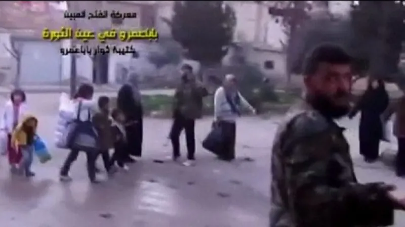 Cameron: Británie je připravena vyzbrojit syrskou opozici