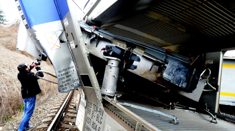 Srážka nákladních vlaků na Litoměřicku