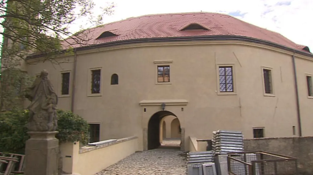 Zámek v Roztokách u Prahy